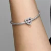 Zweifarbiger, durchbrochener „Mom & Heart“-Charm aus Sterlingsilber, 14 Karat Roségold-Beschichtung Zweifarbiger, durchbrochener „Mom & Heart“-Charm aus Sterlingsilber, 14 Karat Roségold-Beschichtung