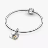 Zweifarbiger „Happy Anniversary“-Dangle Charm aus 14-karätigem Gold und Sterlingsilber Zweifarbiger „Happy Anniversary“-Dangle Charm aus 14-karätigem Gold und Sterlingsilber