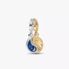 Zweifarbiger, teilbarer Sonnen- und Mond-Dangle Charm aus Sterlingsilber, 14-karätig vergoldet Zweifarbiger, teilbarer Sonnen- und Mond-Dangle Charm aus Sterlingsilber, 14-karätig vergoldet