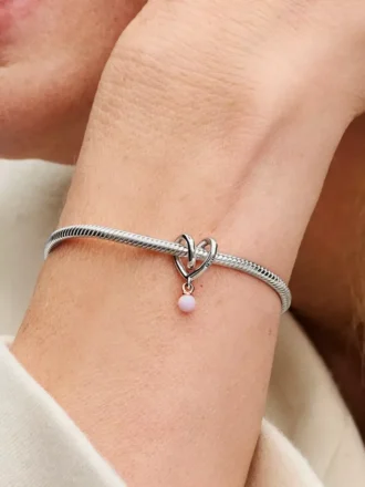Zweifarbiger „Wrapped Heart“-Charm aus Sterlingsilber, 14-karätige Roségoldbeschichtung